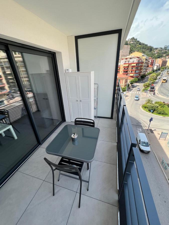 Appartement Tout Equipe Centre Ville Menton Exterior foto