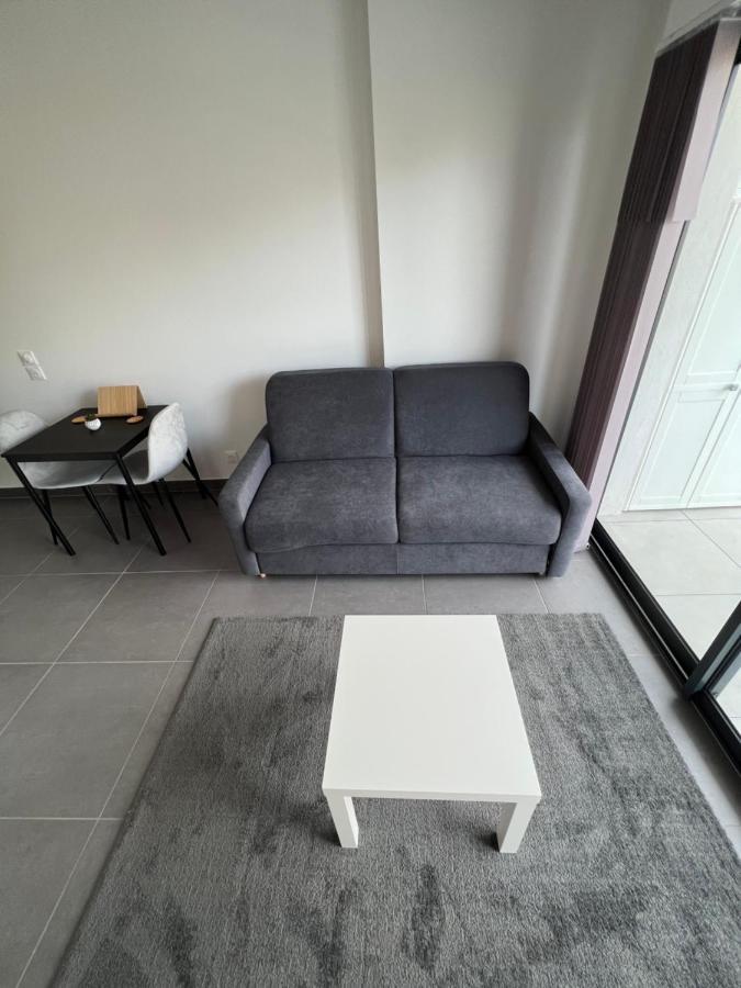 Appartement Tout Equipe Centre Ville Menton Exterior foto